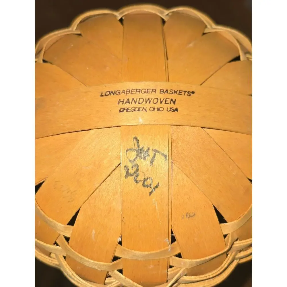 VTG 2001 Longaberger Hanging Round Basket with Leather Hang Strap